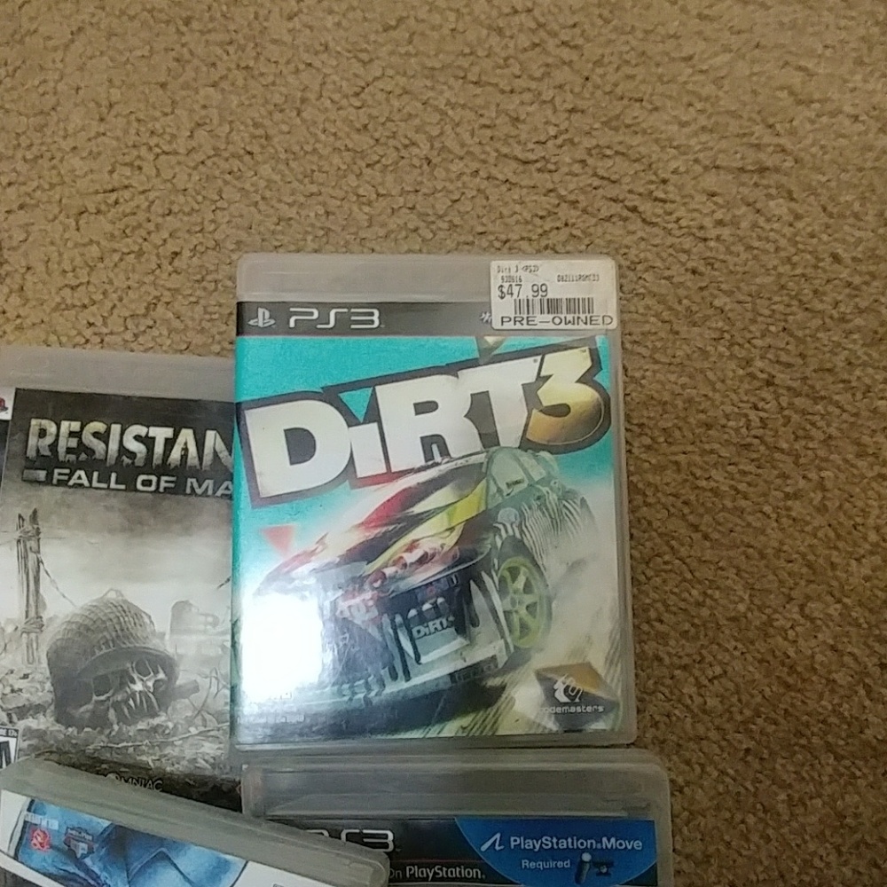 Play station - Picture 3 of 8